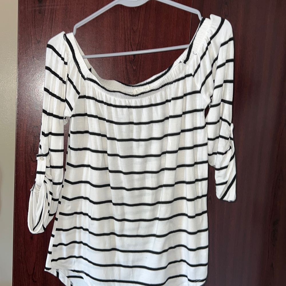 black and white off shoulder shirt